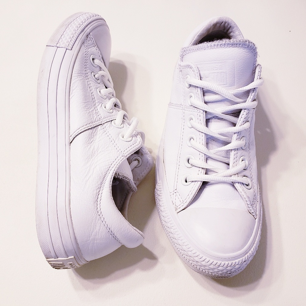 Women's White Leather Converse Size 7